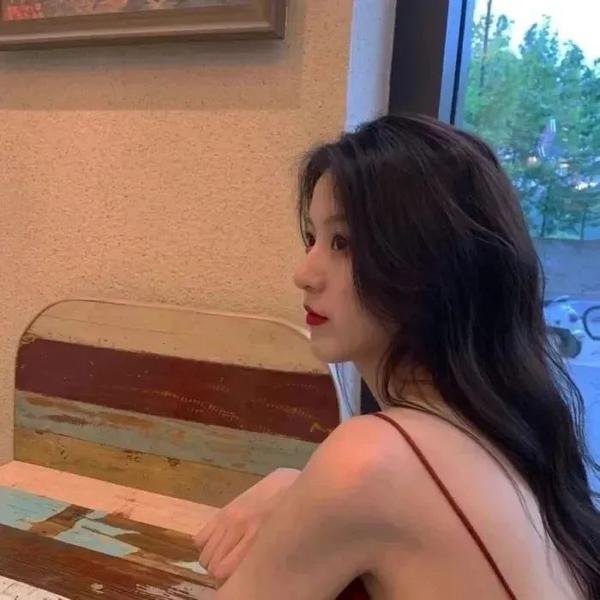 奥莱
